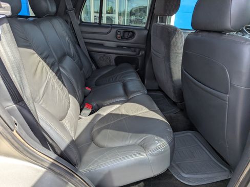 Used 2001 GMC Jimmy SLT w/ SLT Luxury Equipment Group AWD/4WD image 34