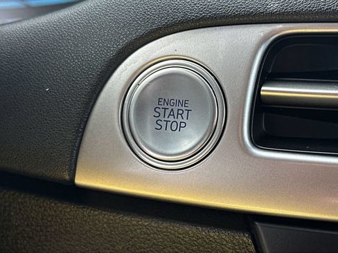 Used 2025 Hyundai Palisade SEL FWD image 17