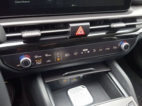 New 2026 Kia Sportage EX image 14