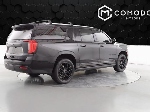 Used 2023 GMC Yukon XL Denali w/ Denali Reserve Package image 3