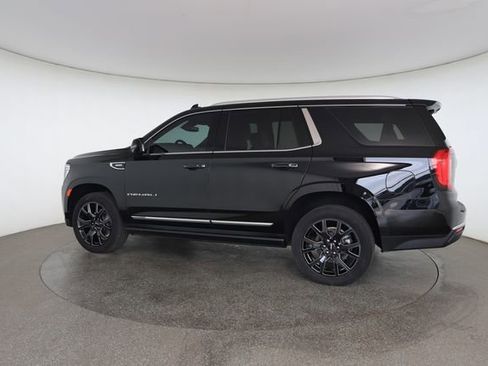 Used 2023 GMC Yukon Denali AWD/4WD image 9