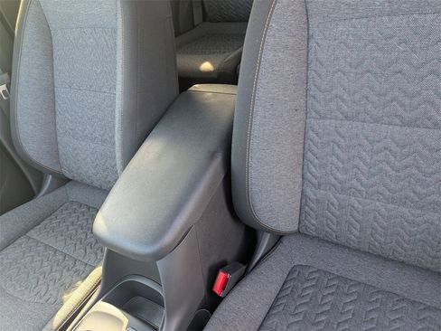 Used 2022 Chevrolet Equinox LT image 16