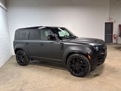 New 2026 Land Rover Defender 110 OCTA AWD/4WD image 5