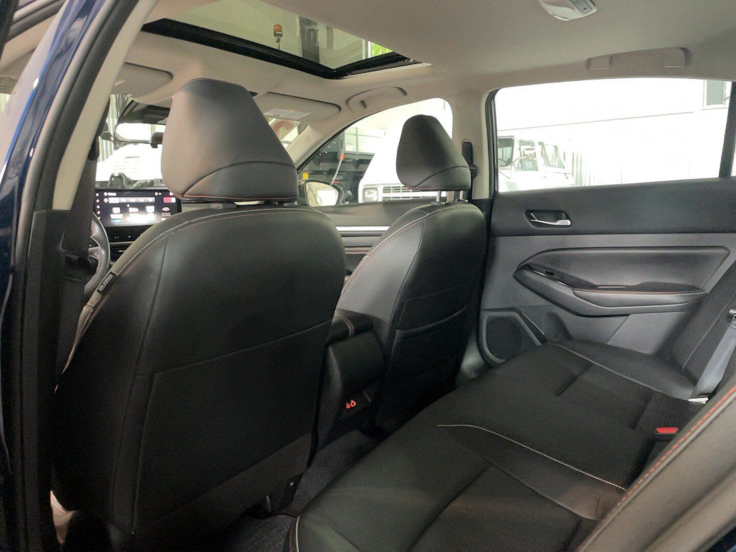 Used 2023 Nissan Altima 2.5 SR w/ SR Premium Package AWD/4WD image 9