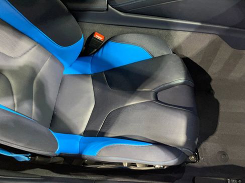 Used 2022 Chevrolet Corvette Stingray 3LT w/ Z51 Performance Package image 34