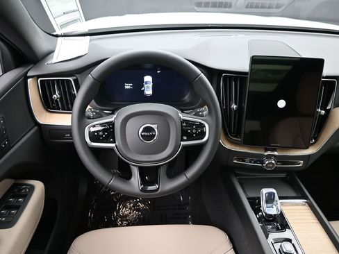 New 2026 Volvo XC60 B5 Plus w/ Climate Package AWD/4WD image 19