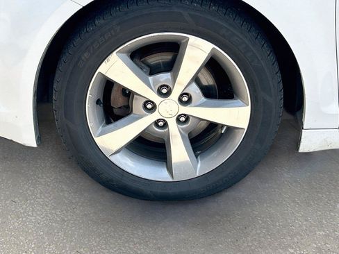 Used 2012 Chevrolet Malibu LT FWD image 32