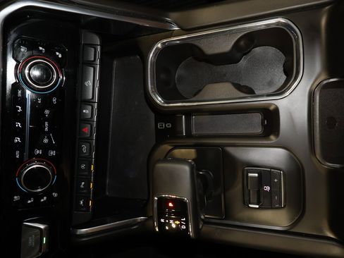 Used 2025 GMC Sierra 1500 Denali Ultimate image 17