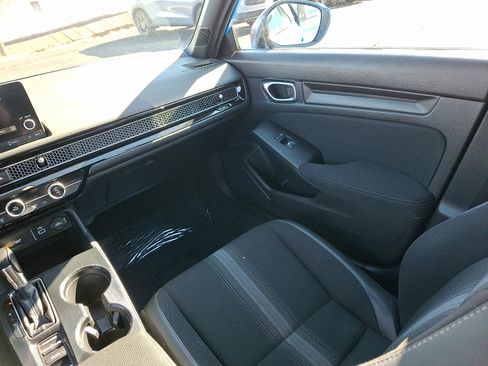 Used 2022 Honda Civic Sport image 12