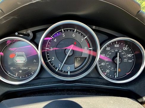 Used 2019 MAZDA MX-5 Miata RF Grand Touring image 11