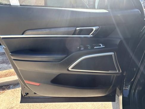 Used 2022 Kia Telluride EX w/ EX Premium Package image 17