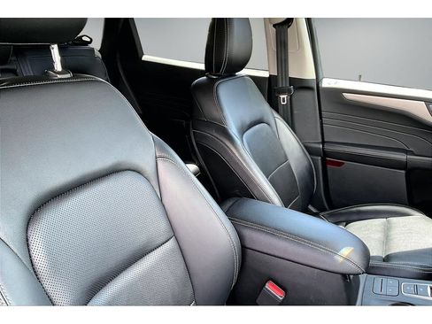 Used 2022 Ford Escape SEL FWD image 29