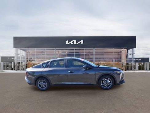 New 2026 Kia K4 FWD image 2