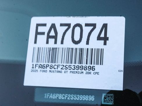 Used 2025 Ford Mustang GT Premium RWD image 29