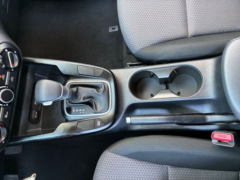 Used 2025 Kia Soul LX w/ LX Technology Package image 39