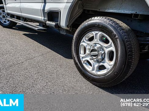 Used 2025 Ford F250 XLT image 16