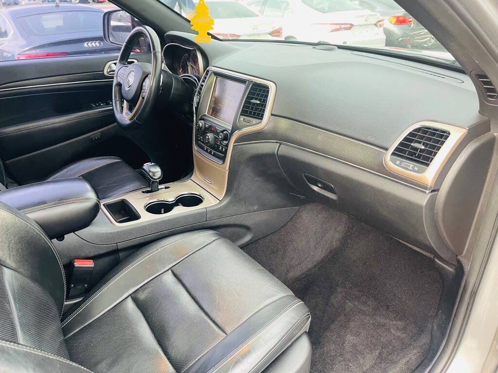 Used 2015 Jeep Grand Cherokee Limited w/ Luxury Group II RWD image 28