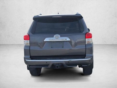 Used 2013 Toyota 4Runner SR5 image 6