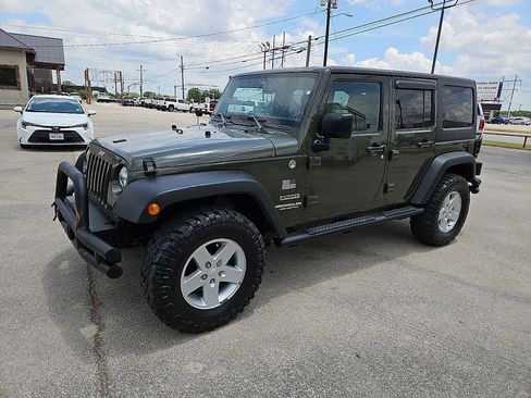 Used 2015 Jeep Wrangler Unlimited Sport w/ Quick Order Package 24S AWD/4WD image 2