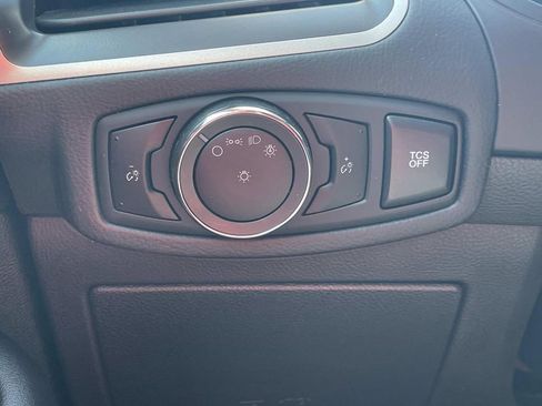 Used 2024 Ford Edge SE w/ Cargo Accessory Package image 27