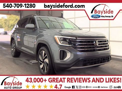 Used 2025 Volkswagen Atlas SE AWD/4WD image 1