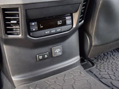Used 2025 Toyota Sequoia TRD Pro AWD/4WD image 43
