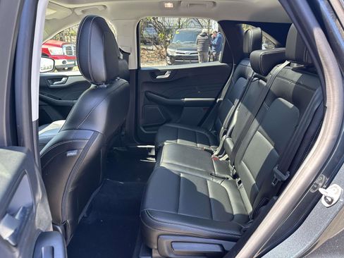 Used 2022 Ford Escape SEL image 14