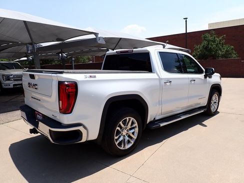 Used 2019 GMC Sierra 1500 SLT w/ SLT Premium Plus Package AWD/4WD image 4