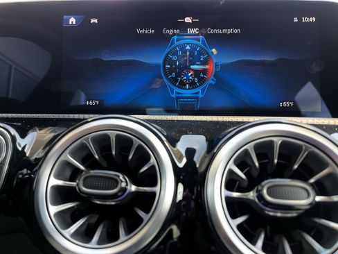 Certified 2025 Mercedes-Benz CLA 35 AMG 4MATIC image 40