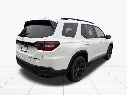 New 2026 Honda Pilot Black Edition image 8