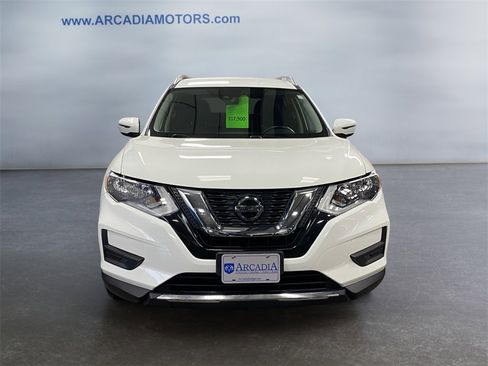 Used 2020 Nissan Rogue SV image 8