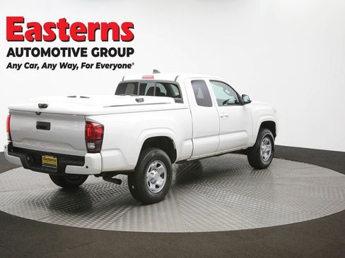 Used 2022 Toyota Tacoma SR w/ SR Convenience Package image 40