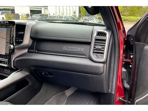 Used 2023 RAM 1500 Laramie AWD/4WD image 16
