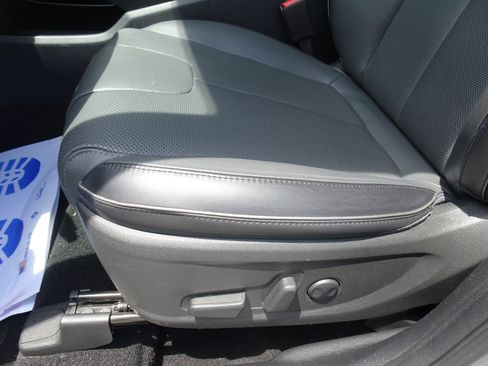 Used 2022 Hyundai Santa Fe SEL w/ Convenience + Premium Package AWD/4WD image 9
