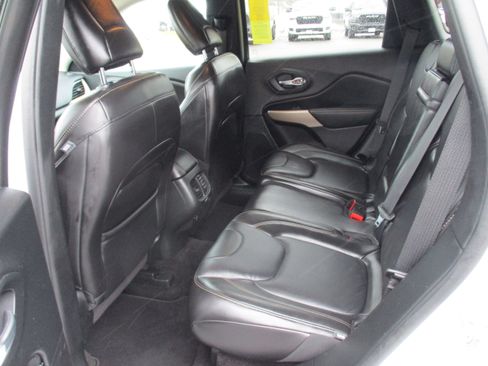 Used 2018 Jeep Cherokee Limited w/ High Altitude Package image 12