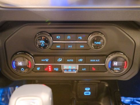 New 2025 Ford Bronco Outer Banks image 33