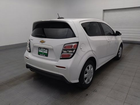 Used 2018 Chevrolet Sonic LT FWD image 9