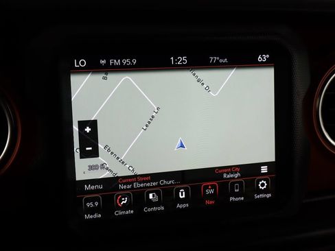 Used 2022 Jeep Wrangler Unlimited Rubicon AWD/4WD image 36