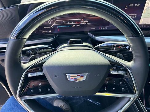 Used 2025 Cadillac Escalade Premium Luxury w/ Touring Package image 25