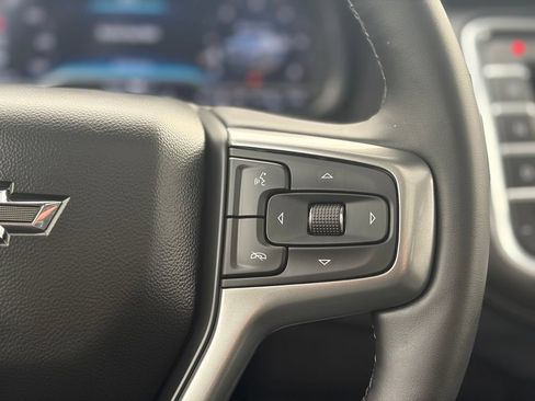 Used 2024 Chevrolet Suburban Z71 w/ Luxury Package AWD/4WD image 30