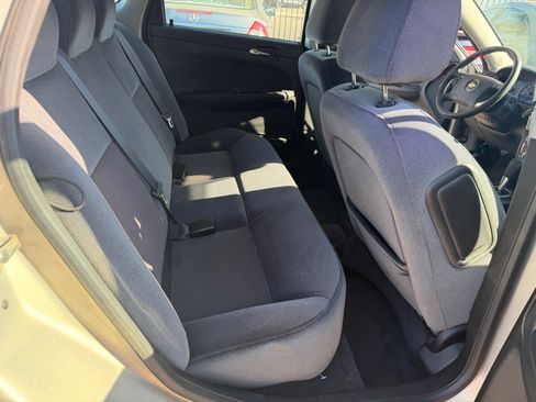 Used 2009 Chevrolet Impala LS FWD image 5
