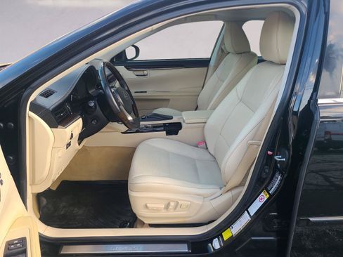 Used 2013 Lexus ES 350 w/ Luxury Pkg FWD image 11