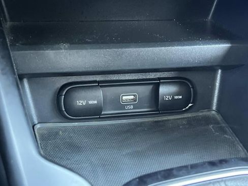 Used 2022 Kia Soul LX FWD image 23