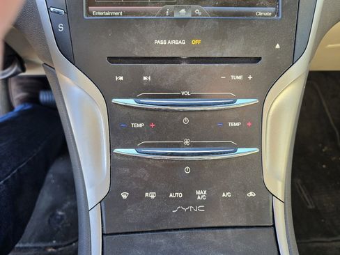 Used 2016 Lincoln MKZ w/ Equipment Group 300A Reserve image 21
