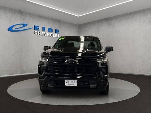 Used 2024 Chevrolet Silverado 1500 RST image 3