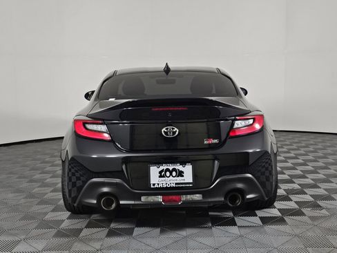 Used 2025 Toyota GR86 Premium w/ ALL Weather Mat Package (TMS) image 4