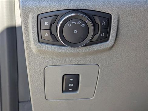 Used 2016 Ford F150 XLT w/ Equipment Group 302A Luxury image 12