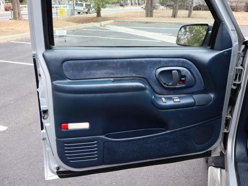 Used 1995 GMC Sierra 2500 4x4 Extended Cab image 23