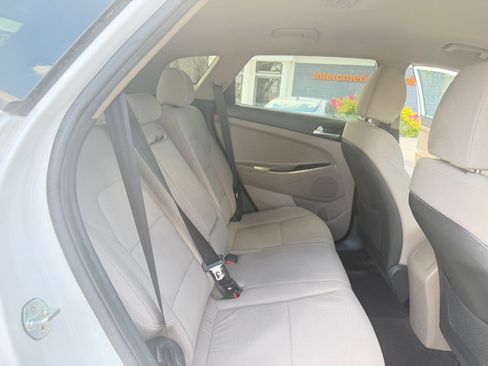 Used 2020 Hyundai Tucson Value FWD image 10