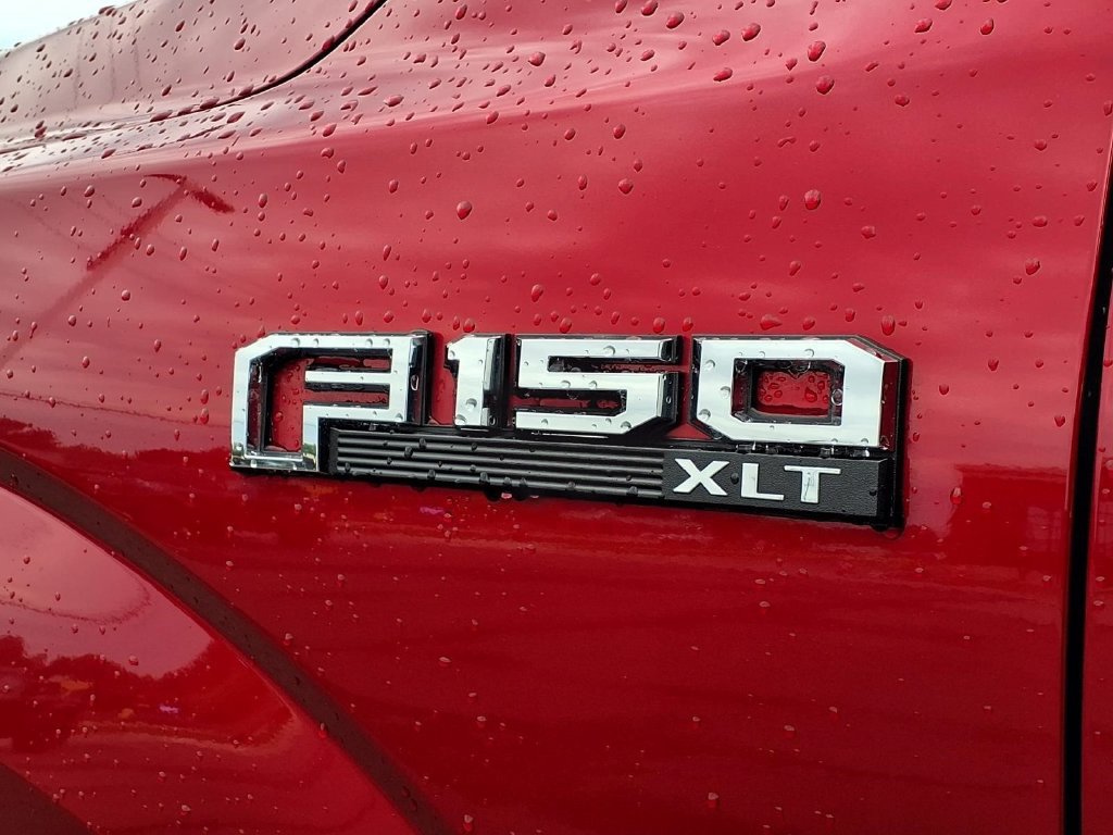 Used 2020 Ford F150 XLT w/ Equipment Group 302A Luxury AWD/4WD image 10